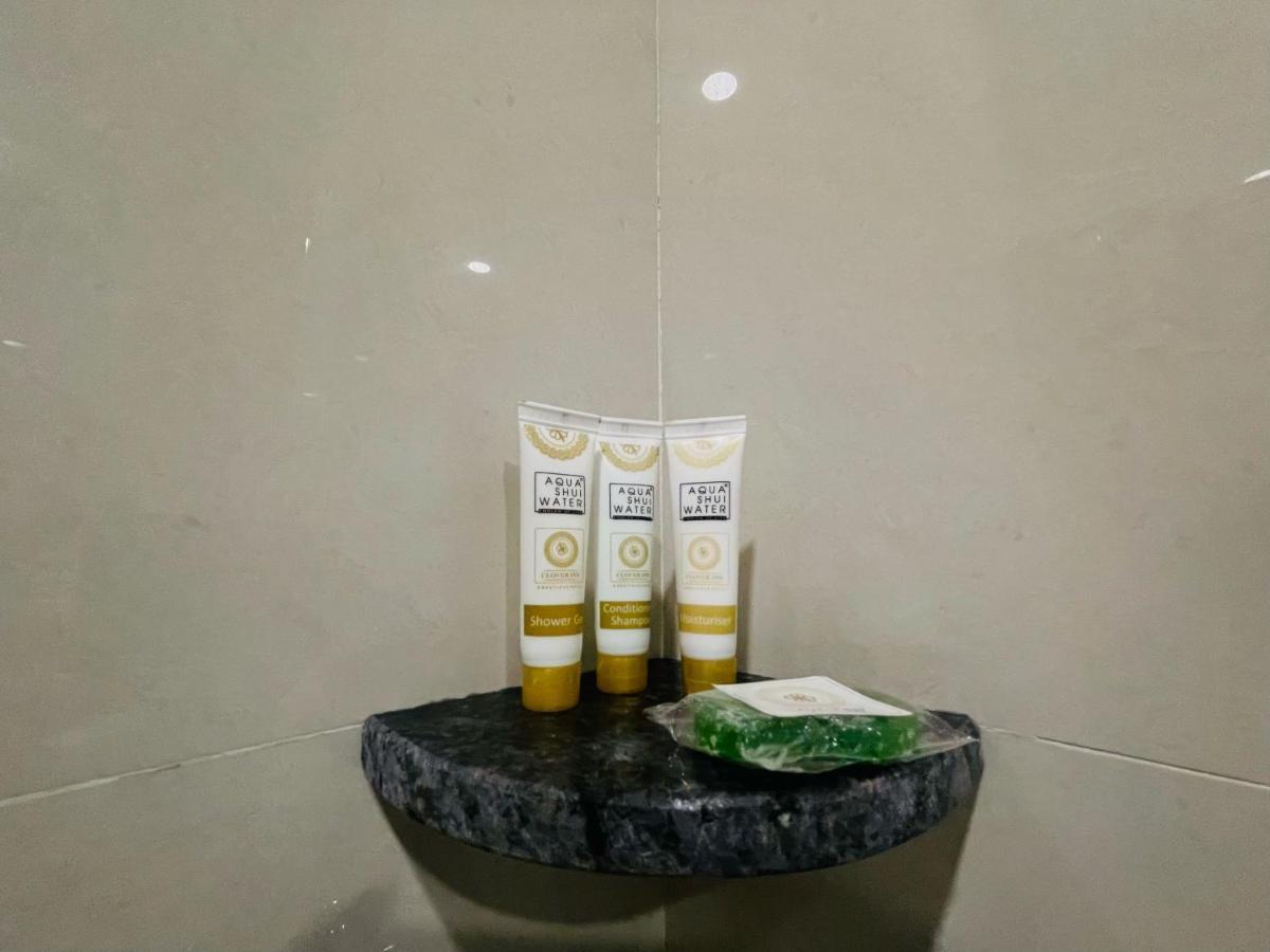 Clover Inn Udaipur Bagian luar foto